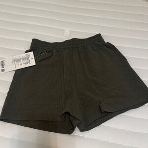 Lululemon Grid-Texture Relaxed HR Hiking Short 4” Dark Green
